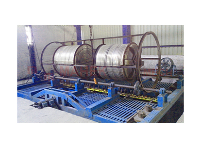 OPEN FLAME ROCK AND ROLL ROTOMOULDING - Plastic Granules Making Machine Suppliers